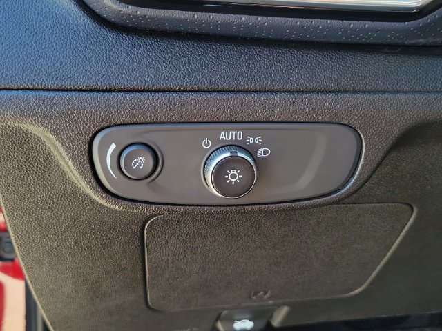 Used 2022 Chevrolet Bolt EUV Premier w/ Sun & Sound Package FWD image 19
