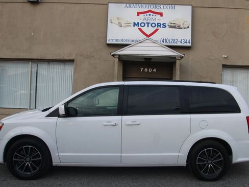 Used 2019 Dodge Grand Caravan GT image 5