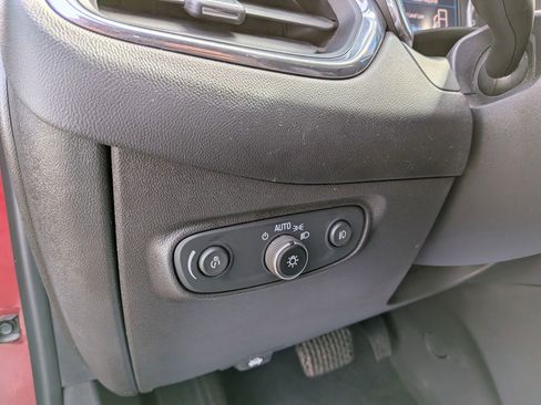 Used 2020 Chevrolet Equinox LT image 34