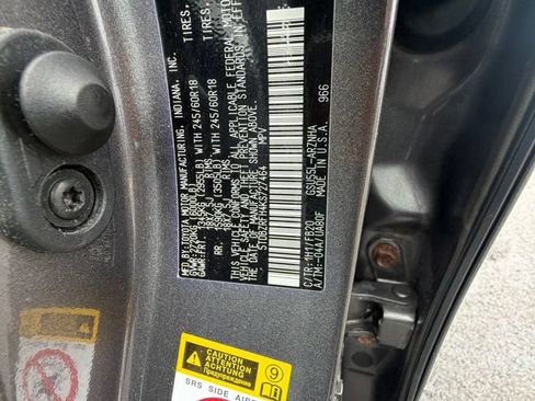 Used 2019 Toyota Highlander LE AWD/4WD image 42