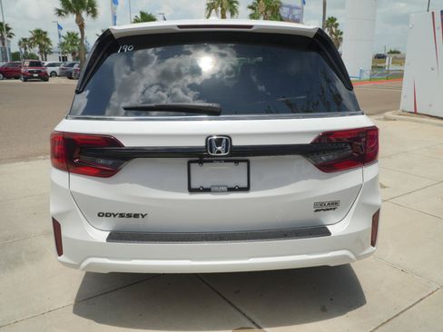 New 2026 Honda Odyssey Sport-L image 6