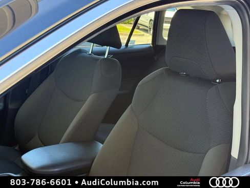 Used 2025 Toyota RAV4 LE AWD/4WD image 17