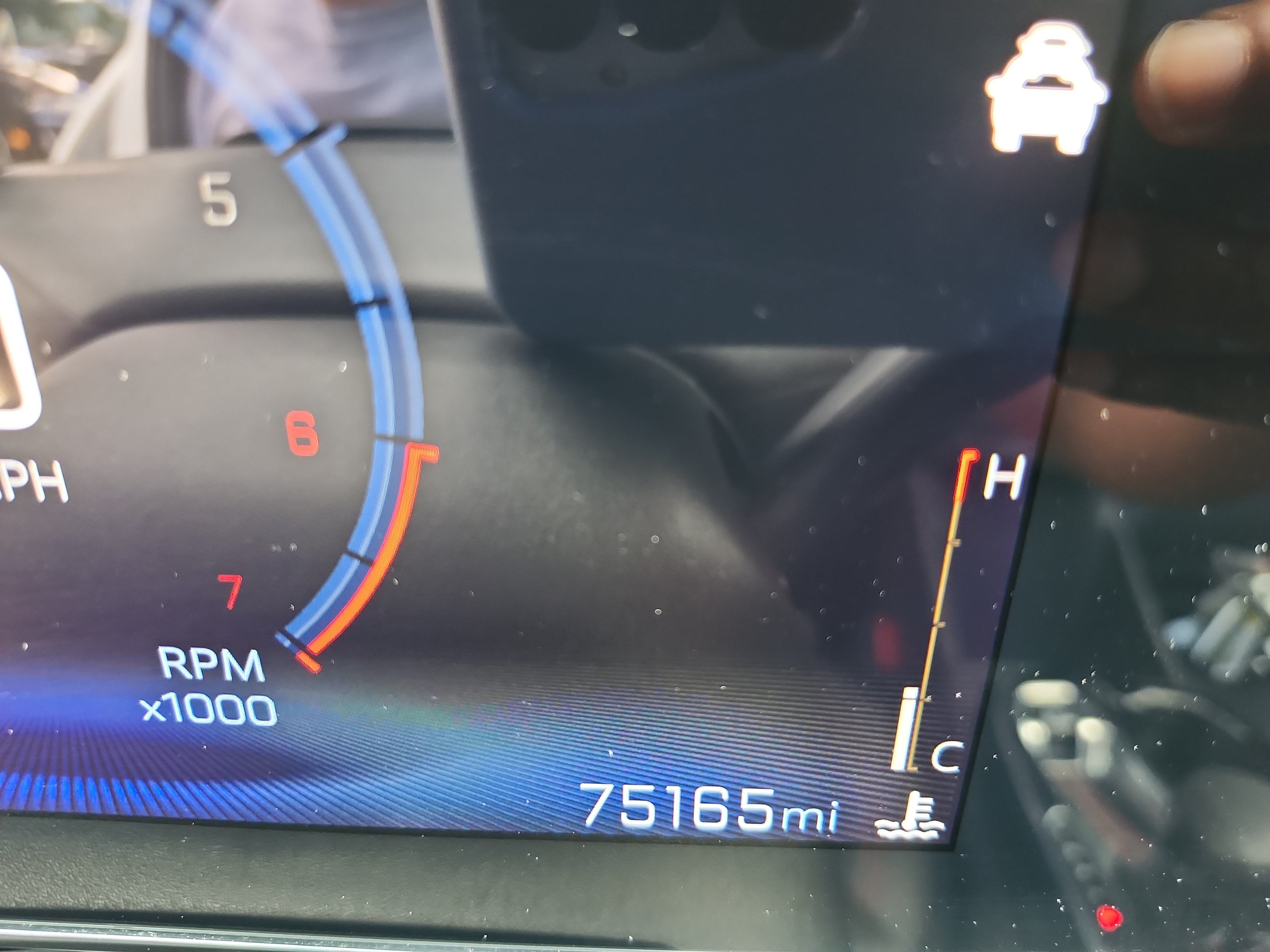 Used 2025 Chevrolet Trax RS w/ Driver Confidence Package FWD image 12