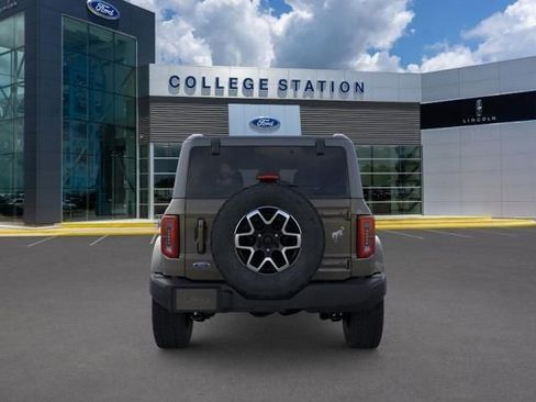 New 2025 Ford Bronco Outer Banks image 5