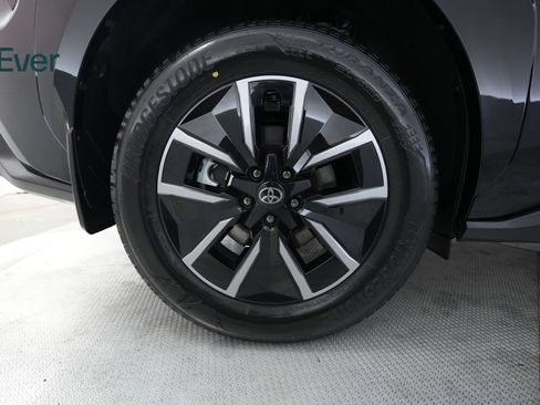 Used 2026 Toyota bZ FWD image 22