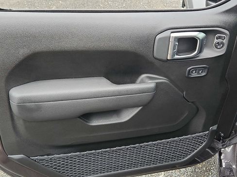 New 2025 Jeep Wrangler Sport S image 7