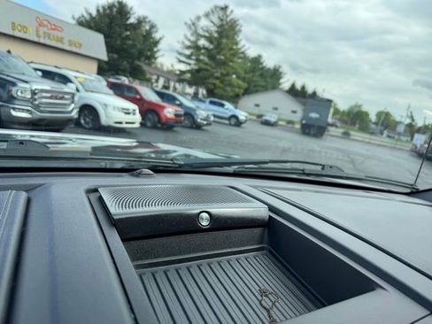 Used 2018 Ford F150 Lariat w/ Equipment Group 501A Mid AWD/4WD image 36