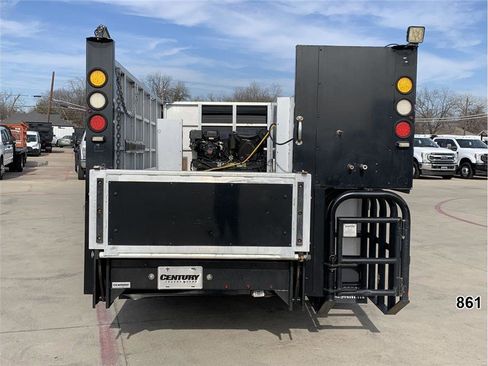 Used 2015 Ford Transit 350 Cutaway Van image 11