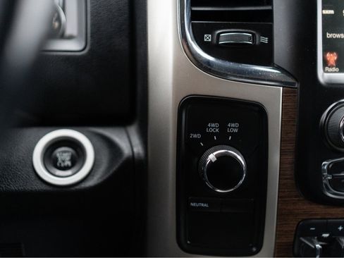 Used 2016 RAM 3500 Laramie w/ Convenience Group image 16