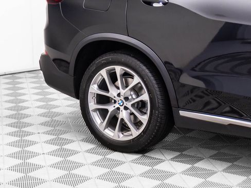 Used 2023 BMW X5 xDrive40i w/ Premium Package image 35