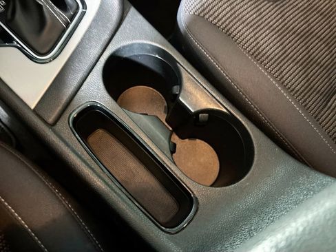 Used 2018 Kia Niro LX FWD image 15