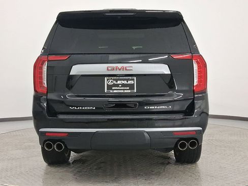 Used 2023 GMC Yukon Denali w/ Denali Reserve Package image 10