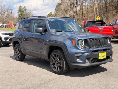 Used 2021 Jeep Renegade Latitude w/ Convenience Group AWD/4WD image 17