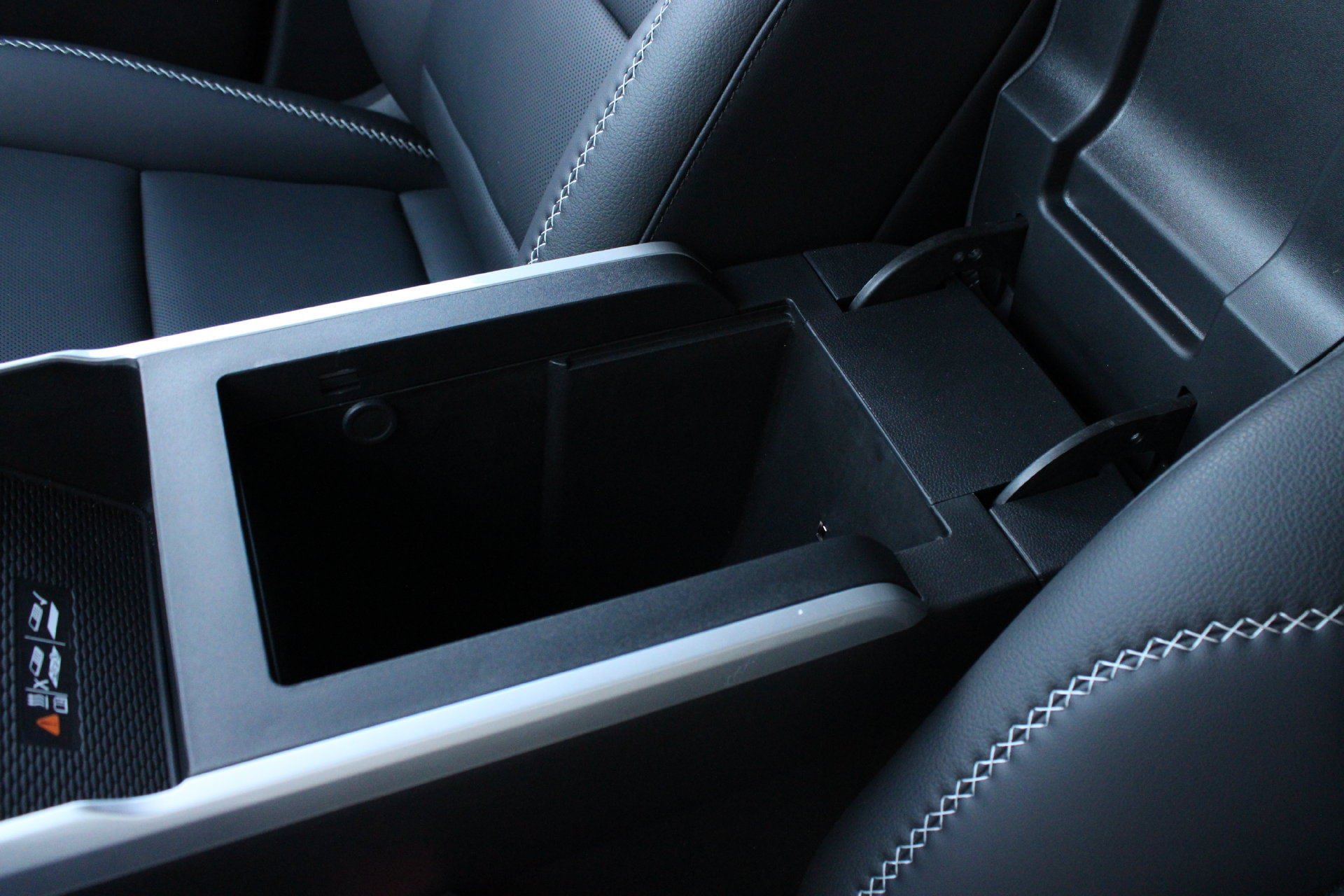 Used 2026 GMC Terrain Denali w/ LPO, Floor Liner Package AWD/4WD image 47