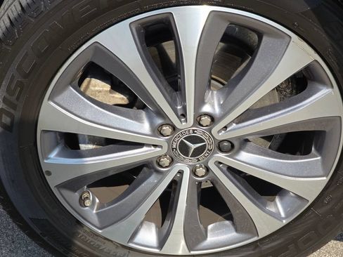 Used 2022 Mercedes-Benz GLE 350 4MATIC image 23