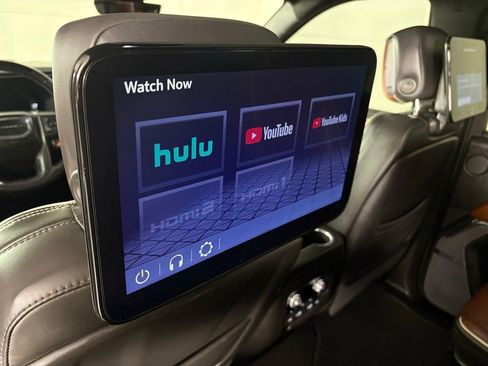 Used 2023 GMC Yukon Denali Ultimate AWD/4WD image 41