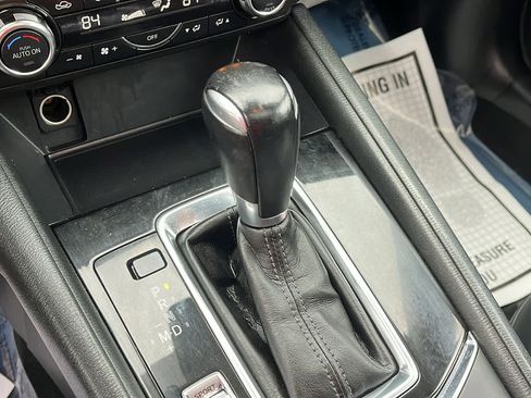 Used 2018 MAZDA CX-5 Touring w/ Preferred Equipment Package image 19