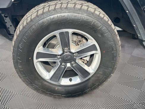 Certified 2022 Jeep Wrangler Unlimited Sahara w/ Cold Weather Group AWD/4WD image 35