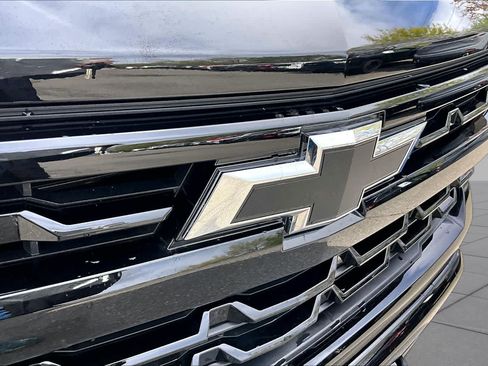 Used 2024 Chevrolet Silverado 1500 RST w/ Z71 Off-Road Package AWD/4WD image 28