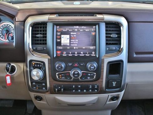 Used 2018 RAM 1500 Laramie image 18