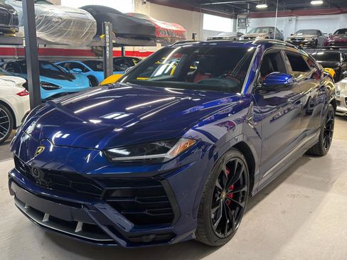 Used 2019 Lamborghini Urus image 10