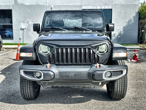 Used 2021 Jeep Wrangler Sport image 5