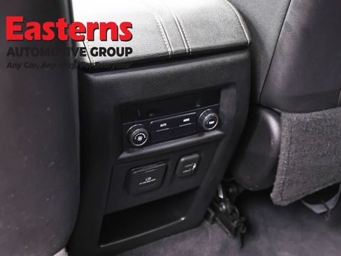 Used 2021 Chevrolet Traverse RS AWD/4WD image 24