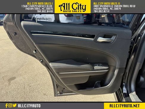 Used 2020 Chrysler 300 S RWD image 23