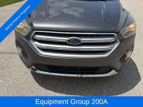 Used 2018 Ford Escape SE w/ SE Sync 3 Package FWD image 10