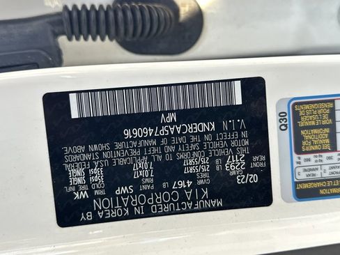 Used 2023 Kia Seltos EX image 39