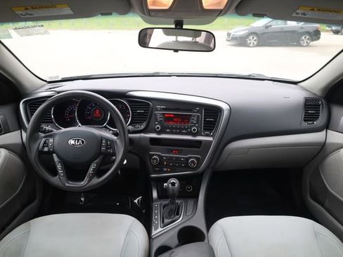 Used 2013 Kia Optima LX FWD image 11