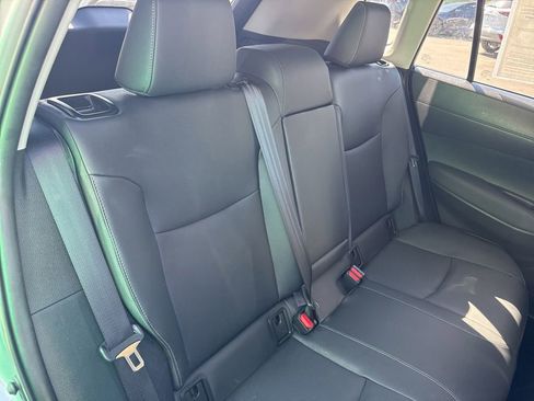 Certified 2023 Toyota Corolla Cross XLE w/ Convenience Package FWD image 31