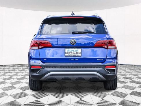 Certified 2023 Volkswagen Taos SE w/ Panoramic Sunroof Package AWD/4WD image 14