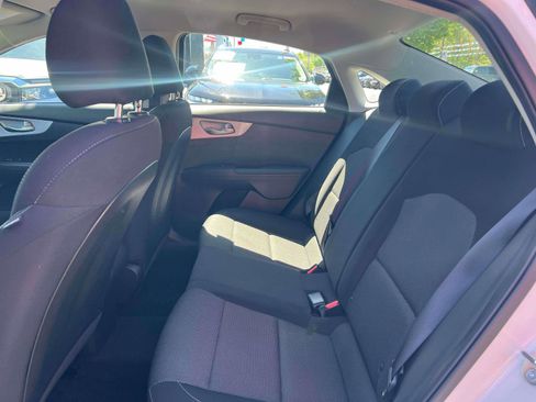 Used 2023 Kia Forte LXS w/ LXS Technology Package FWD image 24