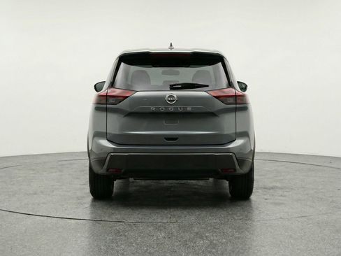 Used 2025 Nissan Rogue SV image 7