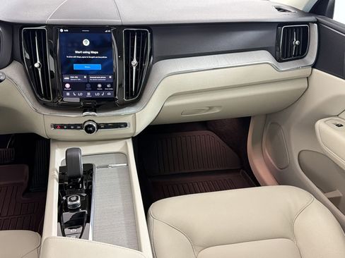 Used 2025 Volvo XC60 T8 Plus w/ Protection Package Premier AWD/4WD image 29
