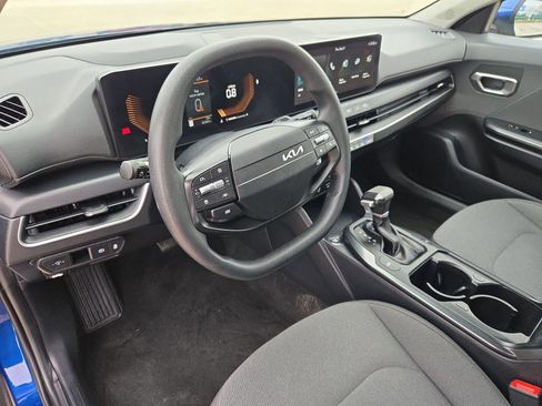 Used 2025 Kia K4 FWD image 12
