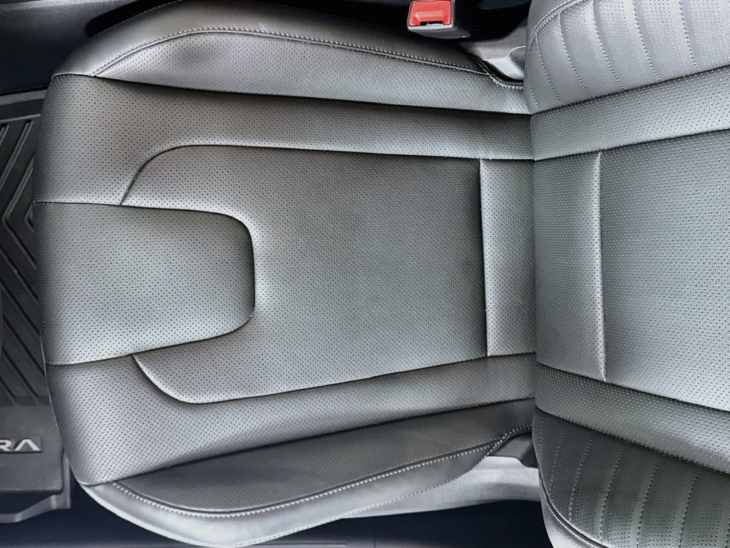 Certified 2025 Hyundai Elantra Limited FWD image 20