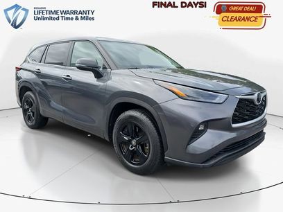 Used 2024 Toyota Highlander LE