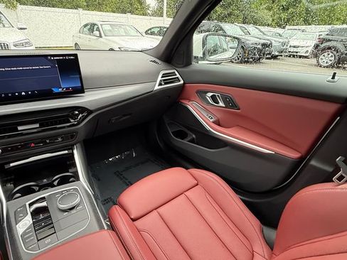 Used 2025 BMW 330i xDrive Sedan w/ Convenience Package AWD/4WD image 17