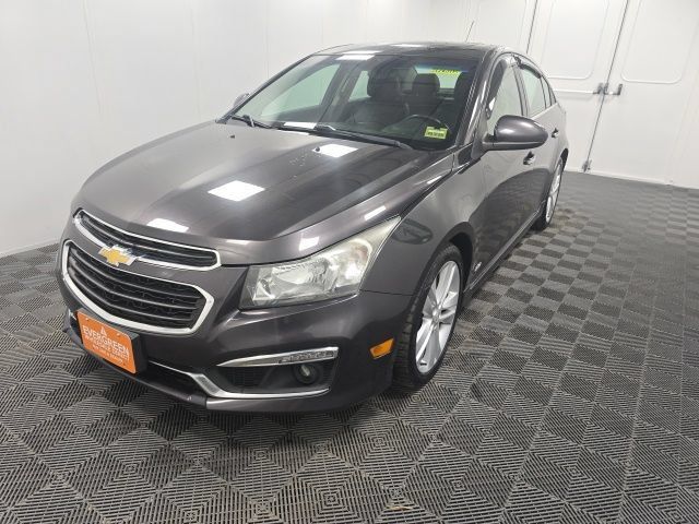 Used 2015 Chevrolet Cruze LTZ w/ Sun, Sound and Sport Package FWD image 3