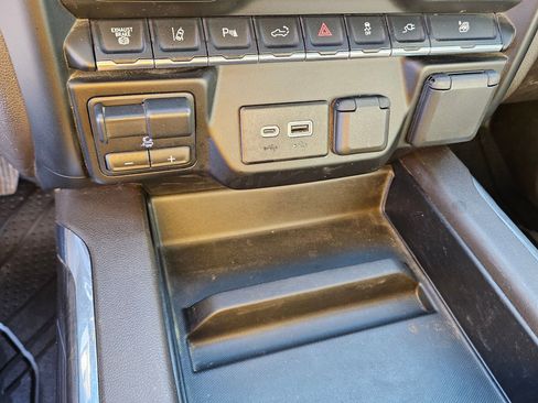 Used 2021 Chevrolet Silverado 3500 LTZ w/ LTZ Plus Package image 25