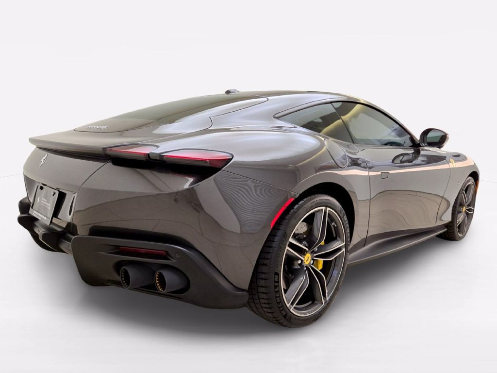 Used 2022 Ferrari Roma RWD image 9
