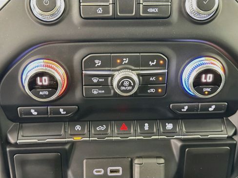Used 2021 GMC Sierra 1500 Elevation RWD image 15