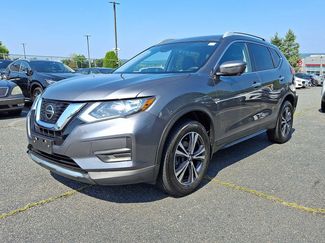 Used 2019 Nissan Rogue SV w/ Premium Package image 1