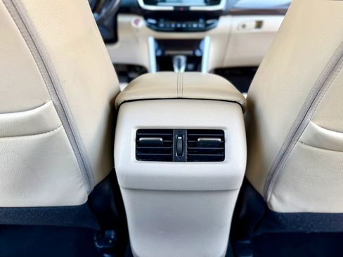Used 2017 Honda Accord EX-L image 13
