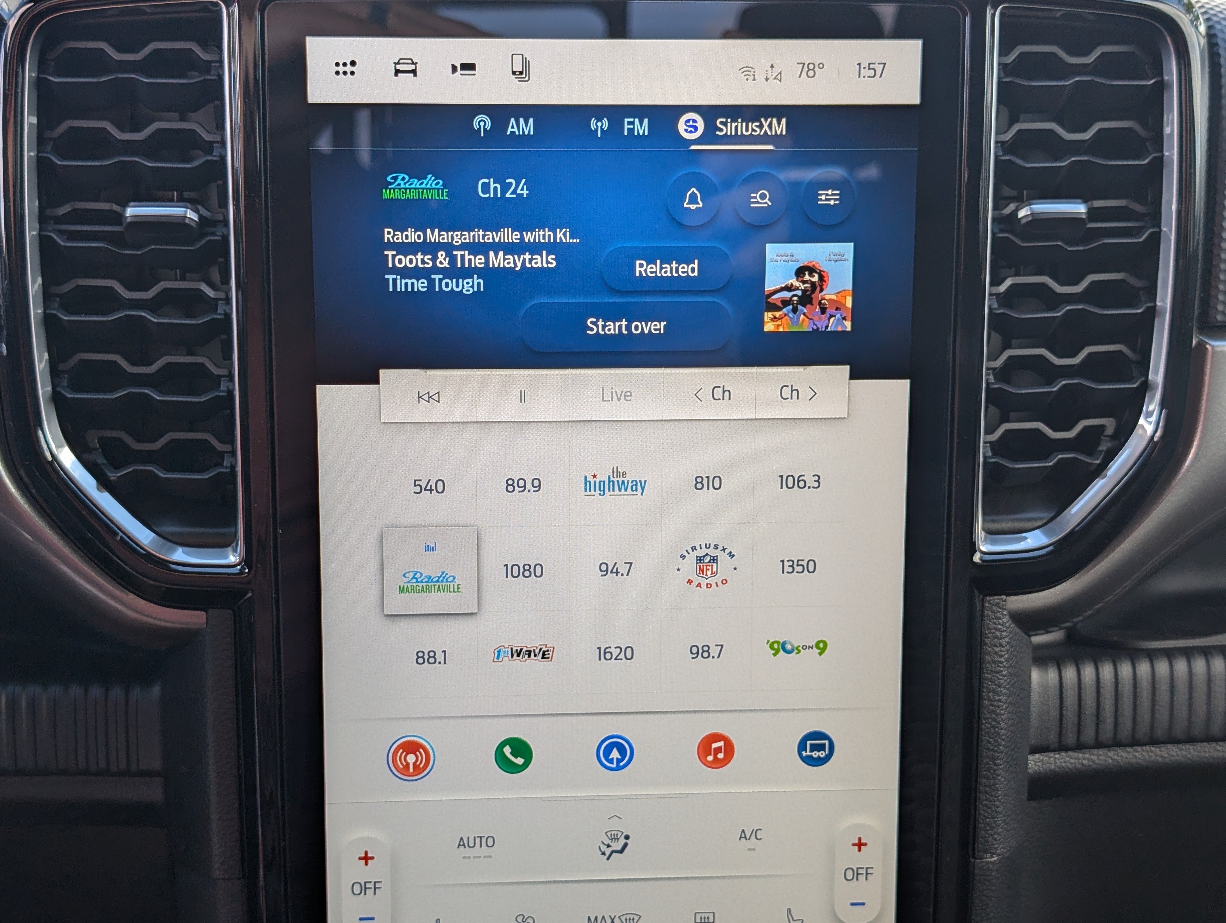 New 2026 Ford Ranger XLT w/ Equipment Group 301A High AWD/4WD image 21