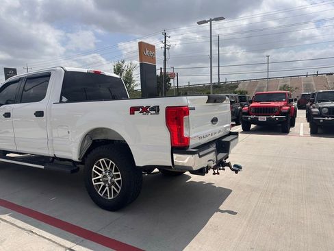 Used 2018 Ford F250 XLT w/ FX4 Off-Road Package AWD/4WD image 5