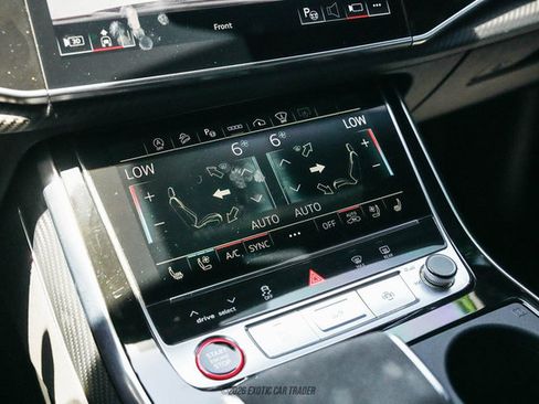 Used 2024 Audi RS Q8 AWD/4WD image 23