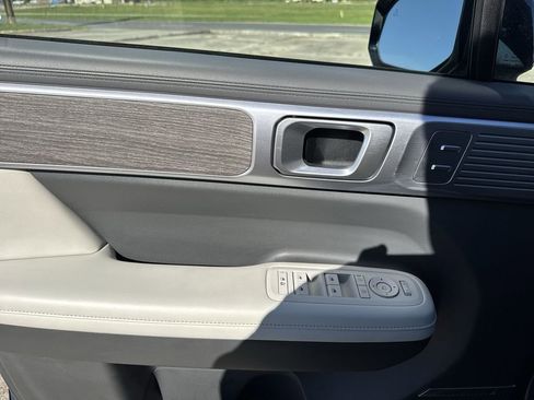 Used 2025 Hyundai Santa Fe Calligraphy AWD/4WD image 15